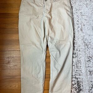 Old Navy Men's Light Khaki Chinos